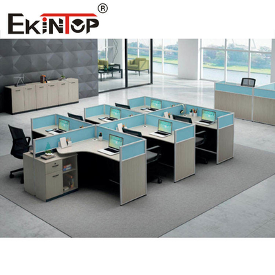 تاشو 2 4 6 نفر دفتر ایستگاه کار میز چرخنده E1 مواد چوبی ODM