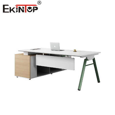 میز اداری اجرایی با کابینت متصل ساخته شده از چوب سبک مدرن