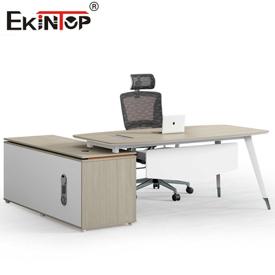 میز اداری چوبی سبک مدرن با کابینت جانبی